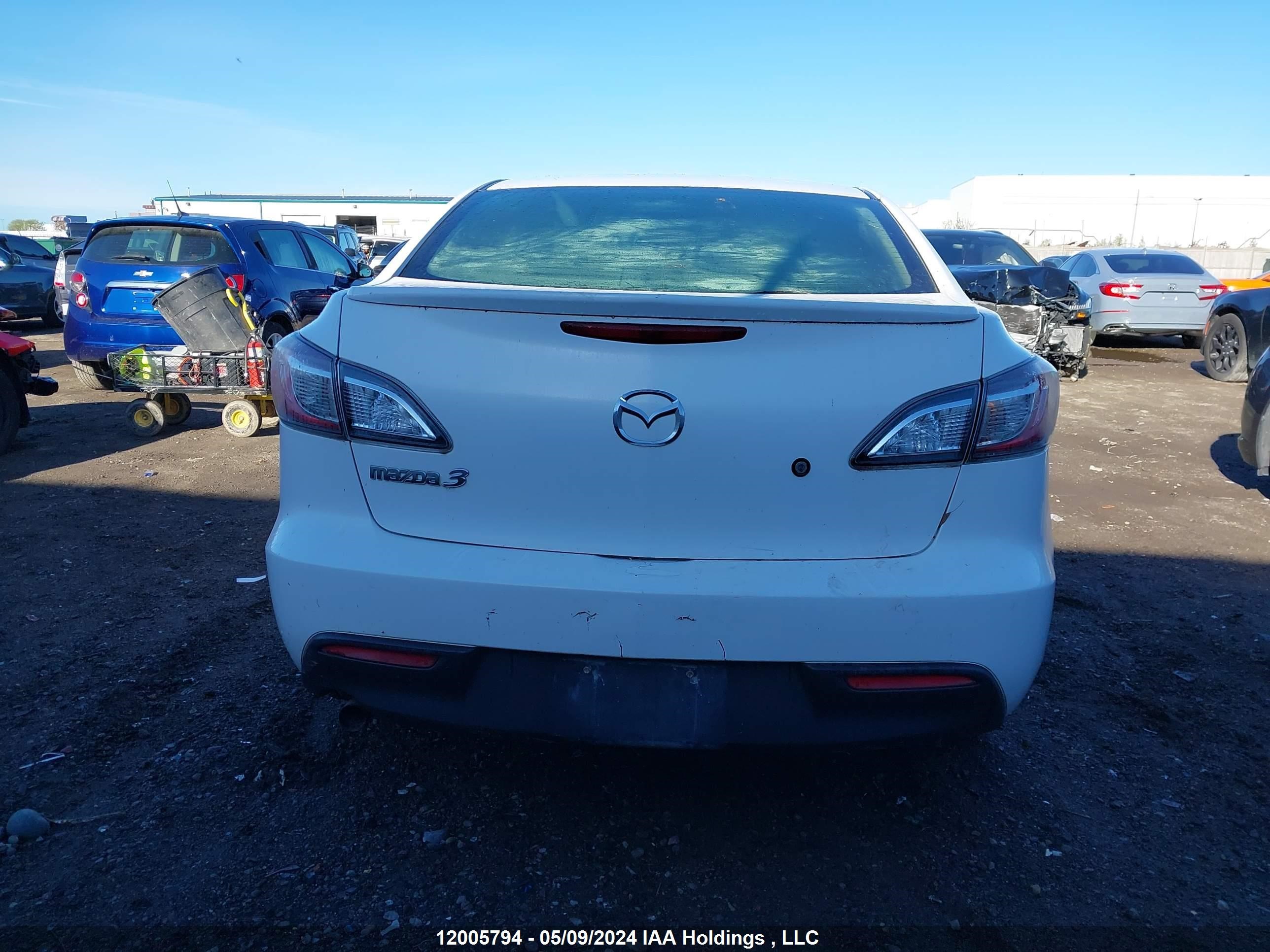 Photo 16 VIN: JM1BL1SF8A1333386 - MAZDA 3 