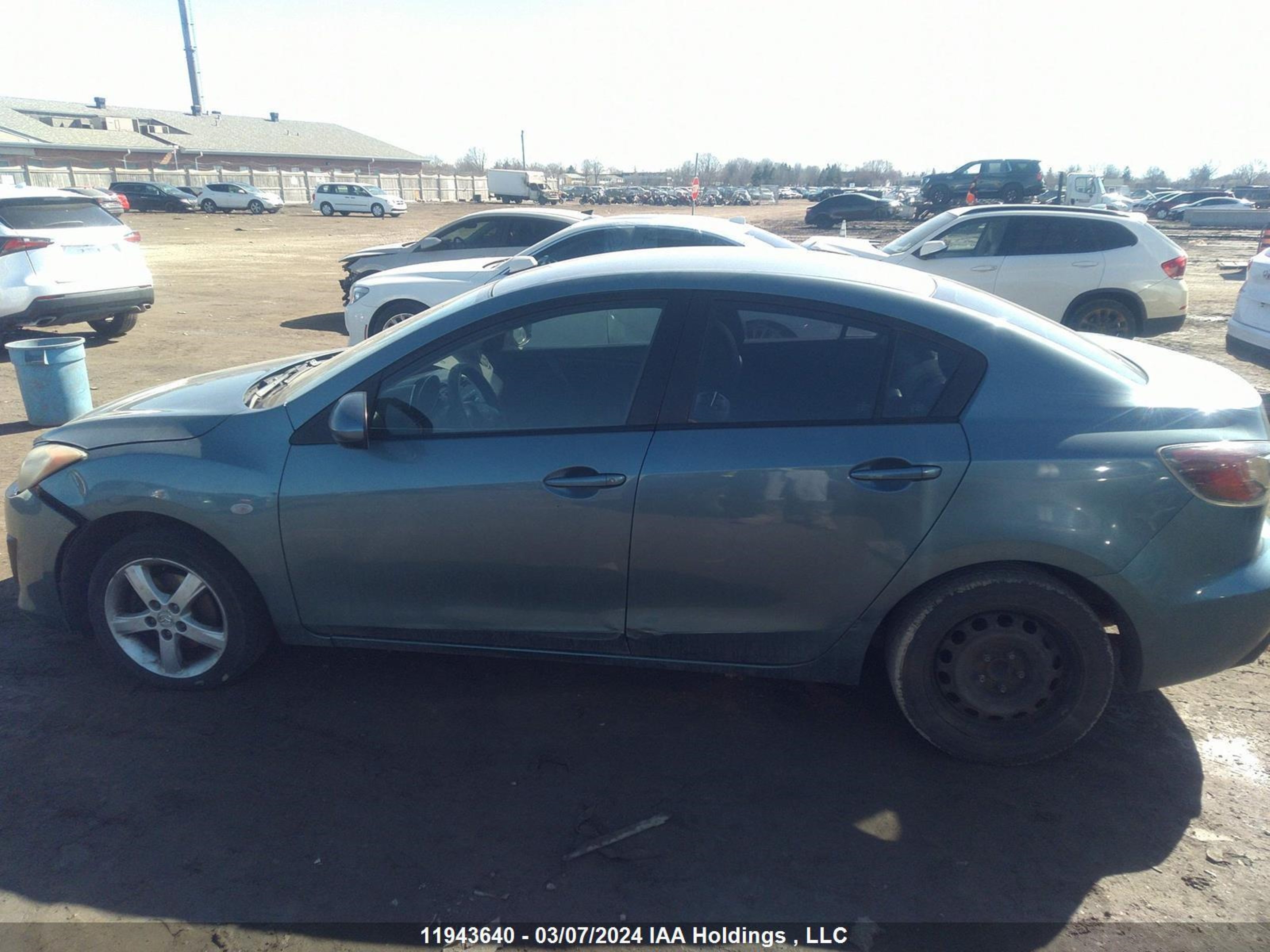 Photo 13 VIN: JM1BL1SF9A1119751 - MAZDA 3 