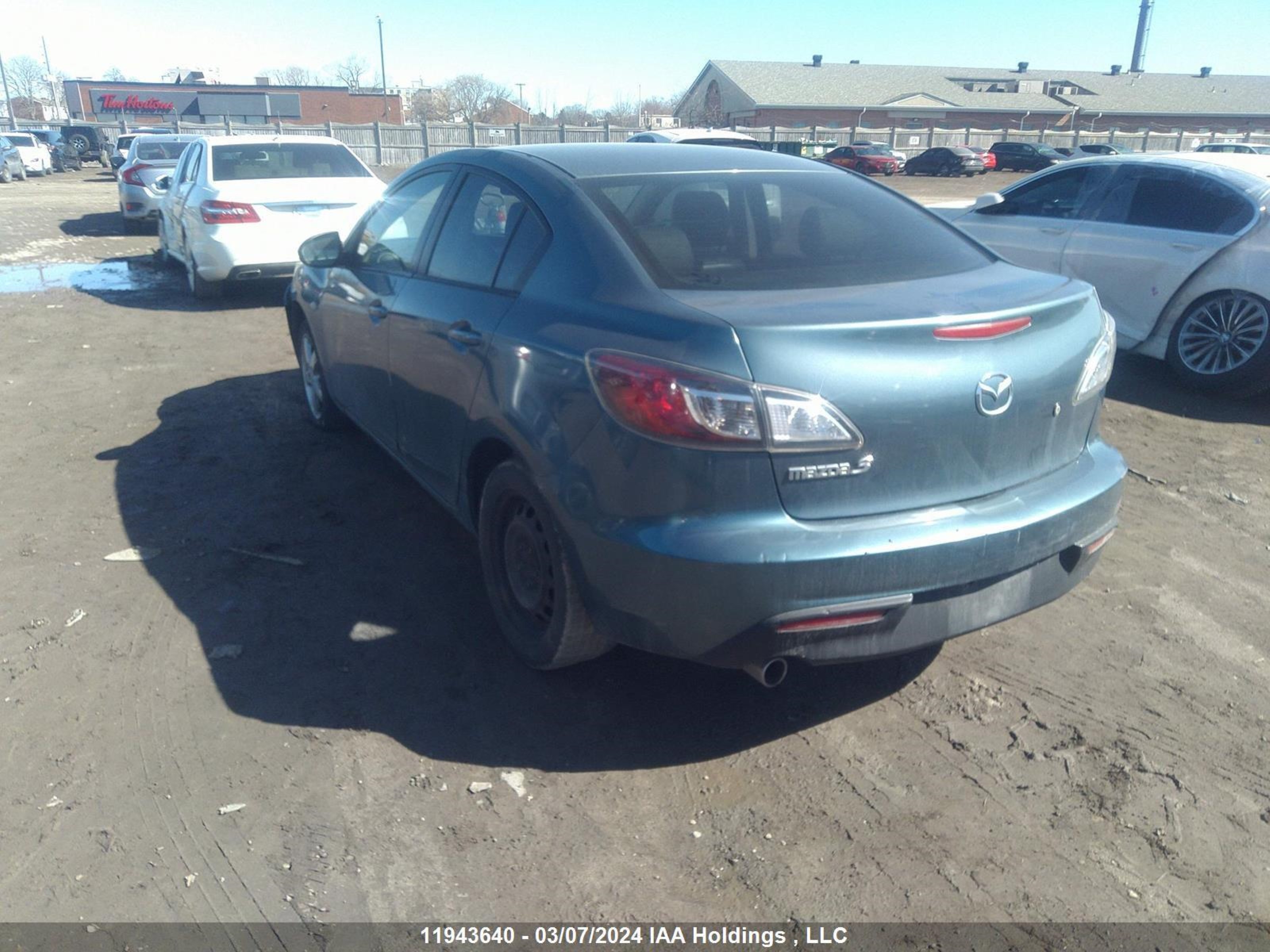 Photo 2 VIN: JM1BL1SF9A1119751 - MAZDA 3 