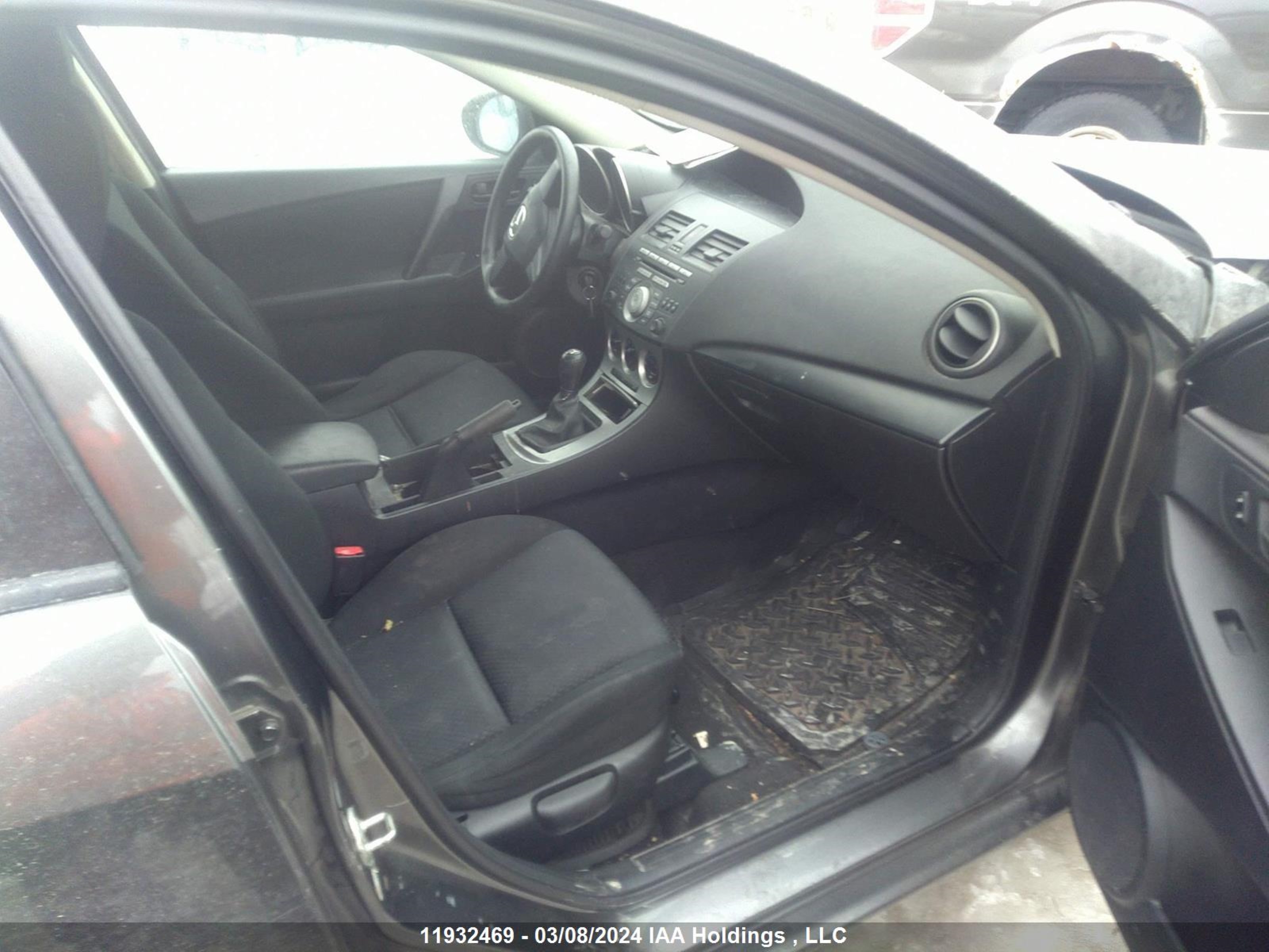 Photo 4 VIN: JM1BL1SF9A1181084 - MAZDA 3 