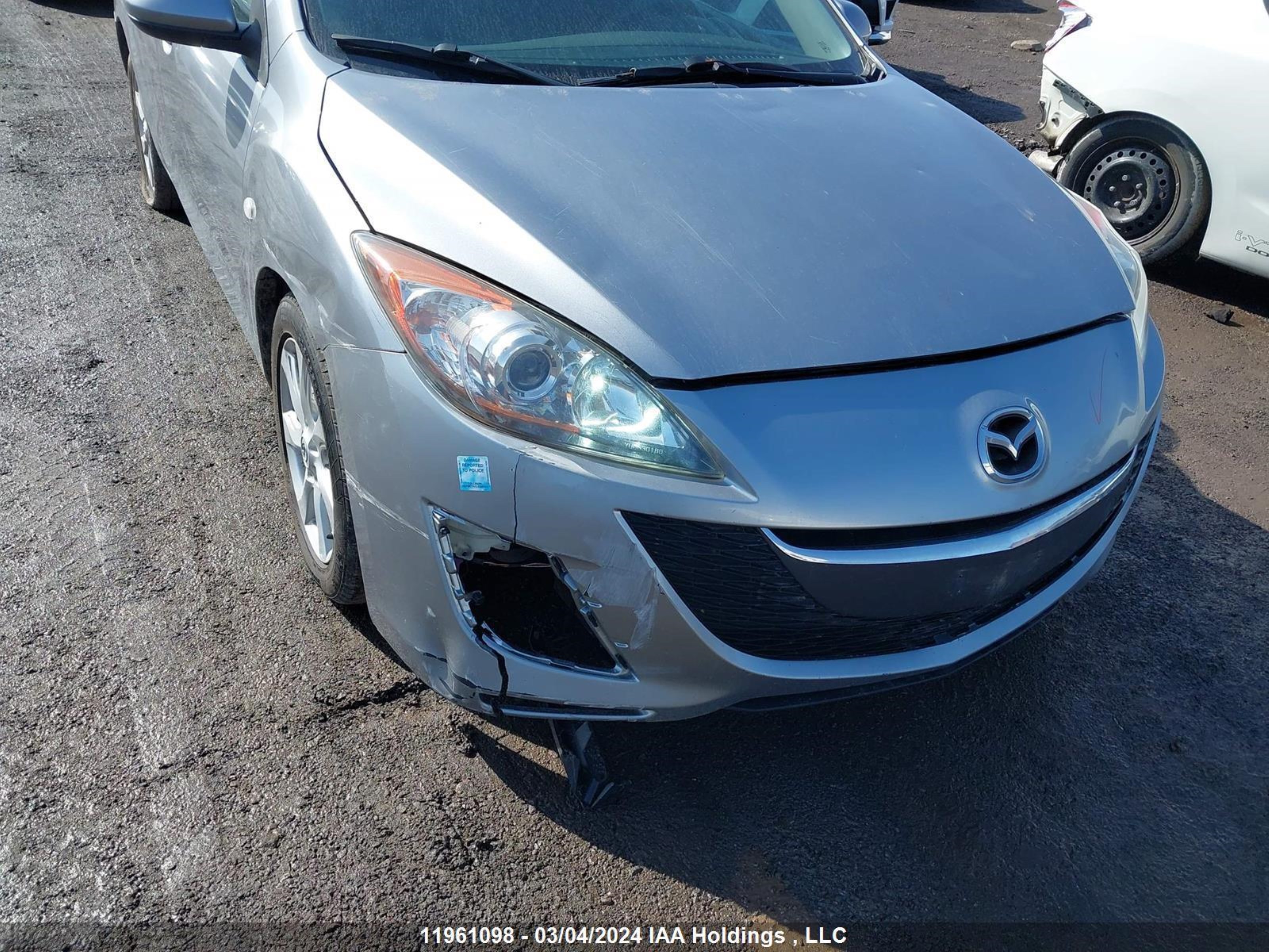 Photo 5 VIN: JM1BL1SFXA1121394 - MAZDA 3 