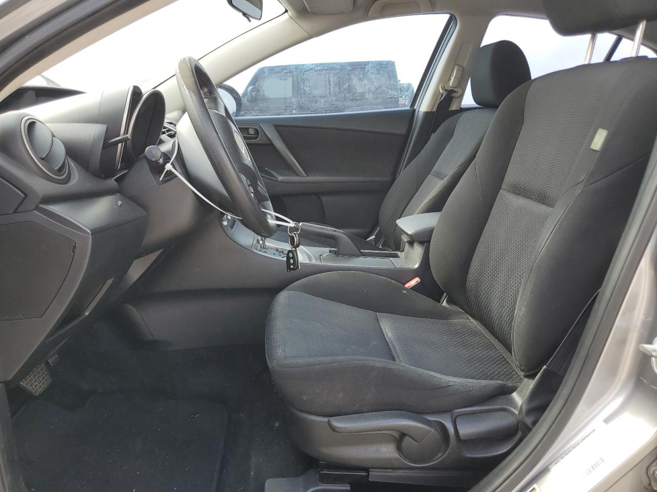 Photo 6 VIN: JM1BL1SFXA1143671 - MAZDA 3 