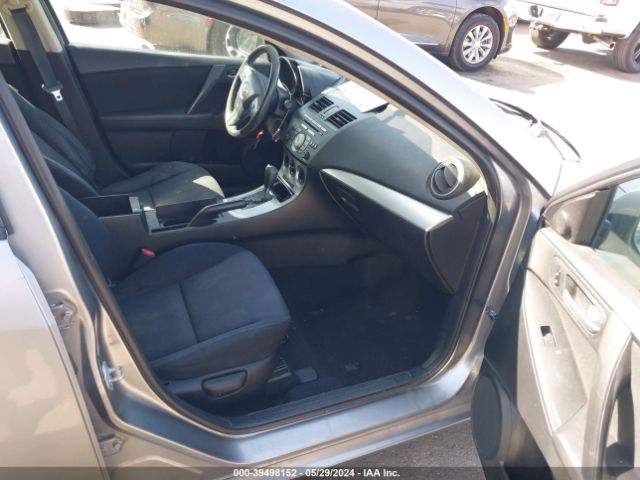 Photo 4 VIN: JM1BL1SFXA1149423 - MAZDA MAZDA3 