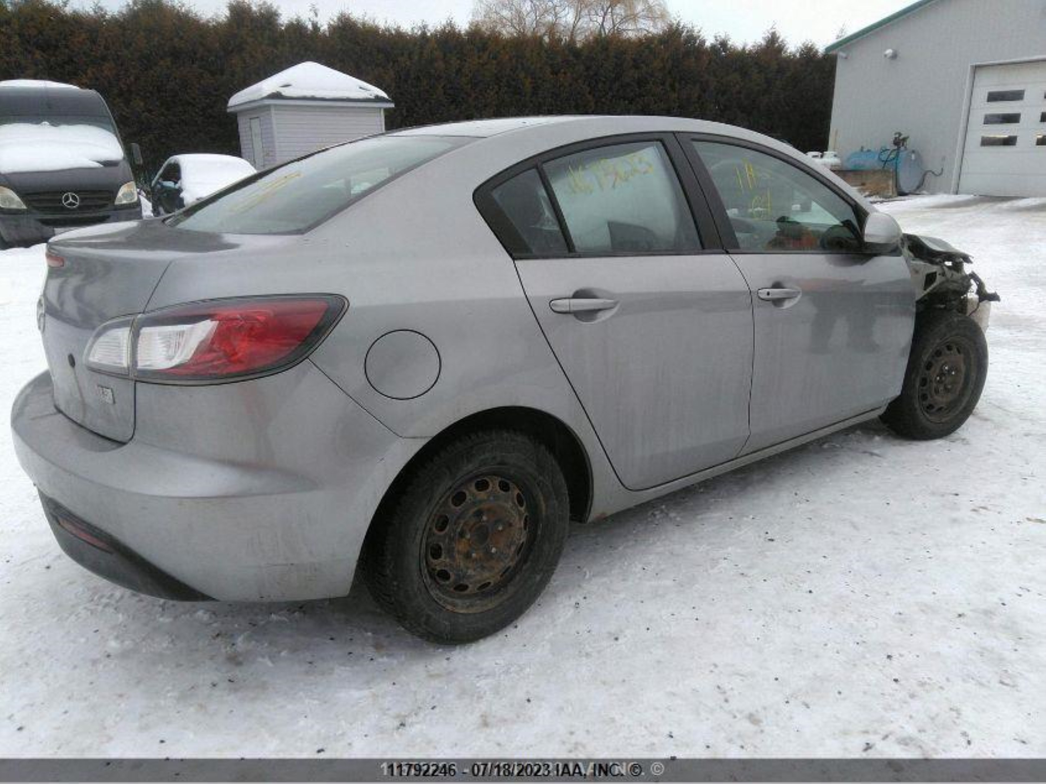 Photo 3 VIN: JM1BL1SFXA1224735 - MAZDA 3 