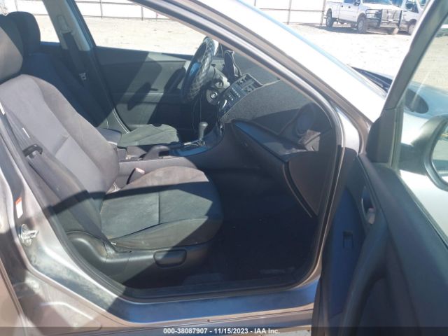 Photo 4 VIN: JM1BL1SFXA1264538 - MAZDA MAZDA3 