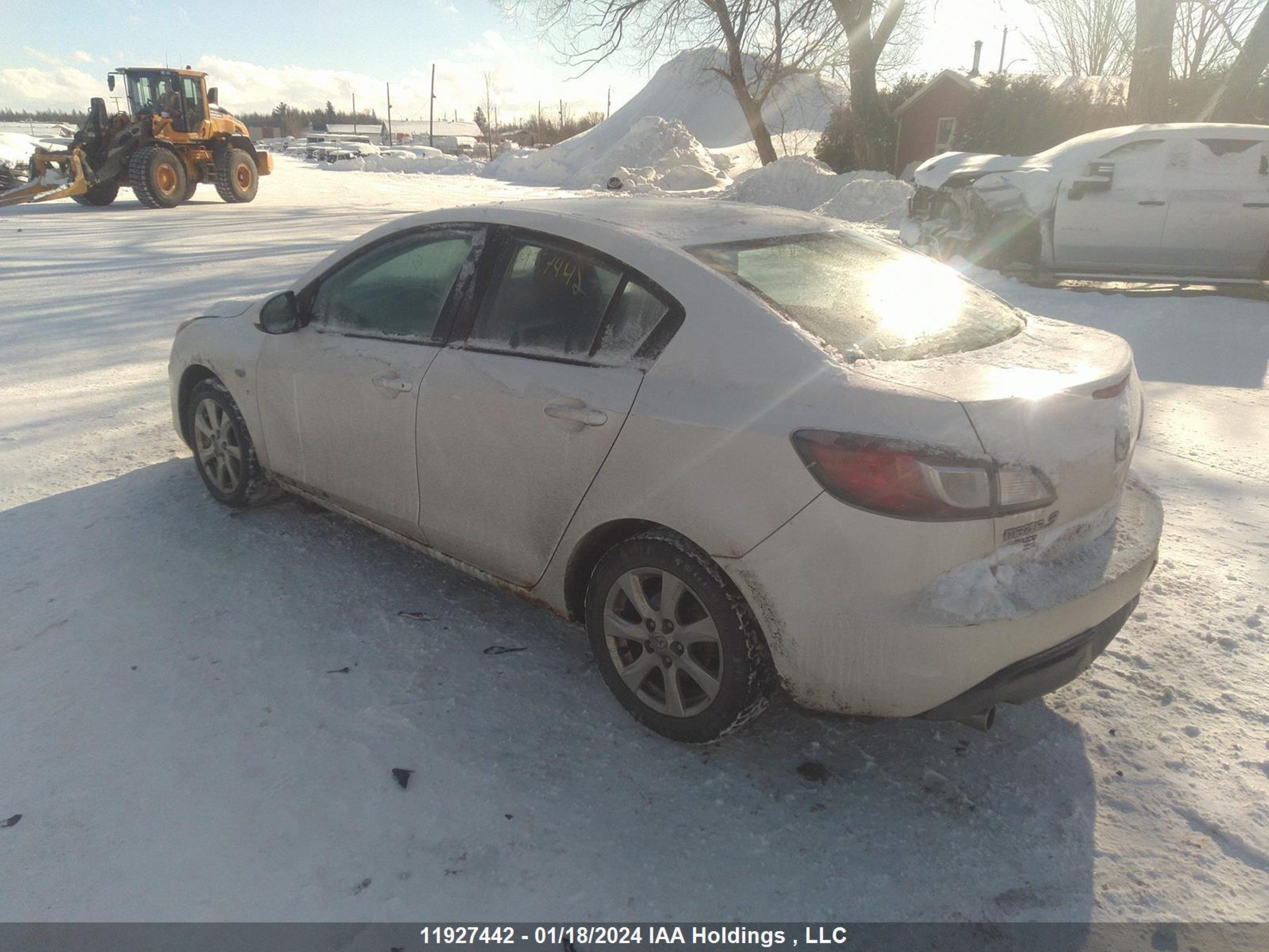 Photo 2 VIN: JM1BL1SFXA1288841 - MAZDA 3 