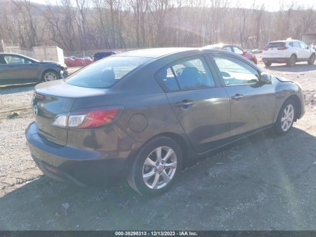 Photo 3 VIN: JM1BL1SG0A1126418 - MAZDA MAZDA3 