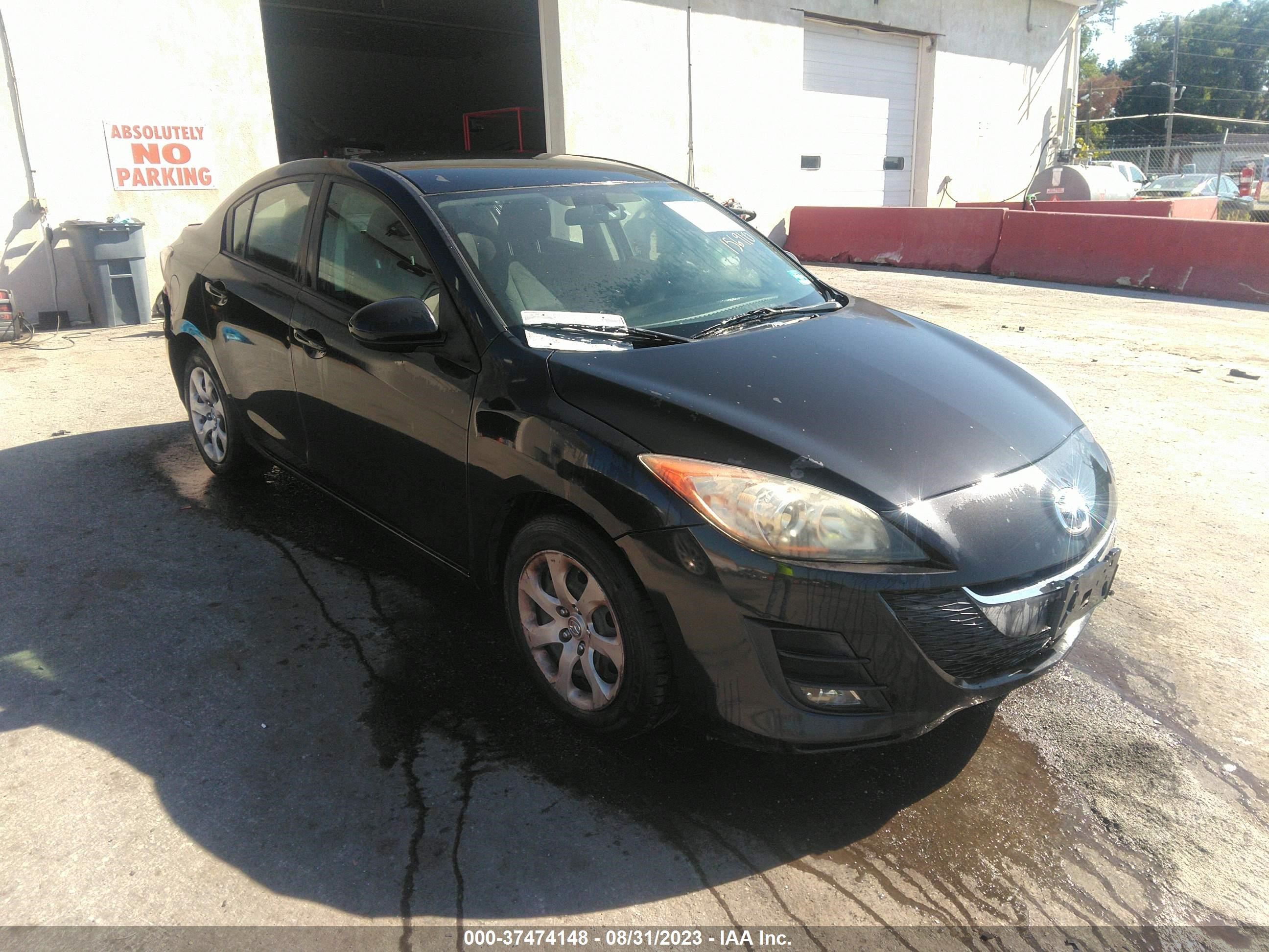 Photo 0 VIN: JM1BL1SG0A1156910 - MAZDA 3 