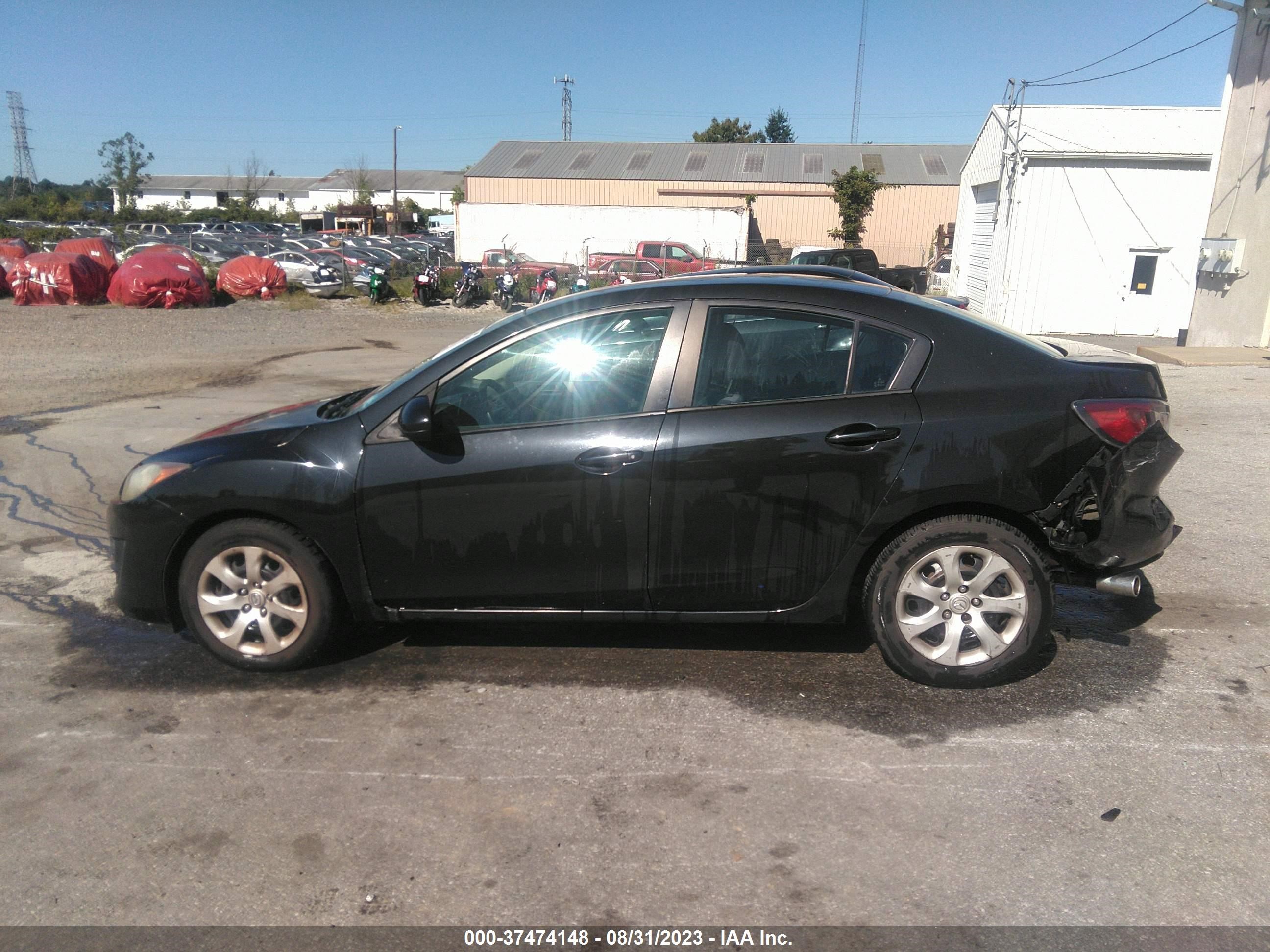 Photo 13 VIN: JM1BL1SG0A1156910 - MAZDA 3 