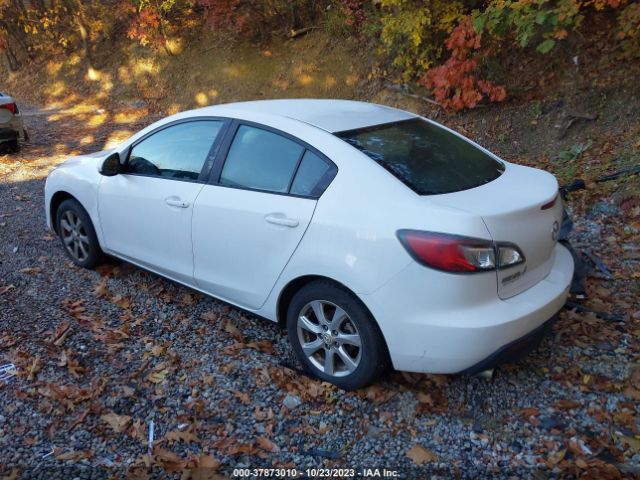 Photo 2 VIN: JM1BL1SG0A1315411 - MAZDA MAZDA3 