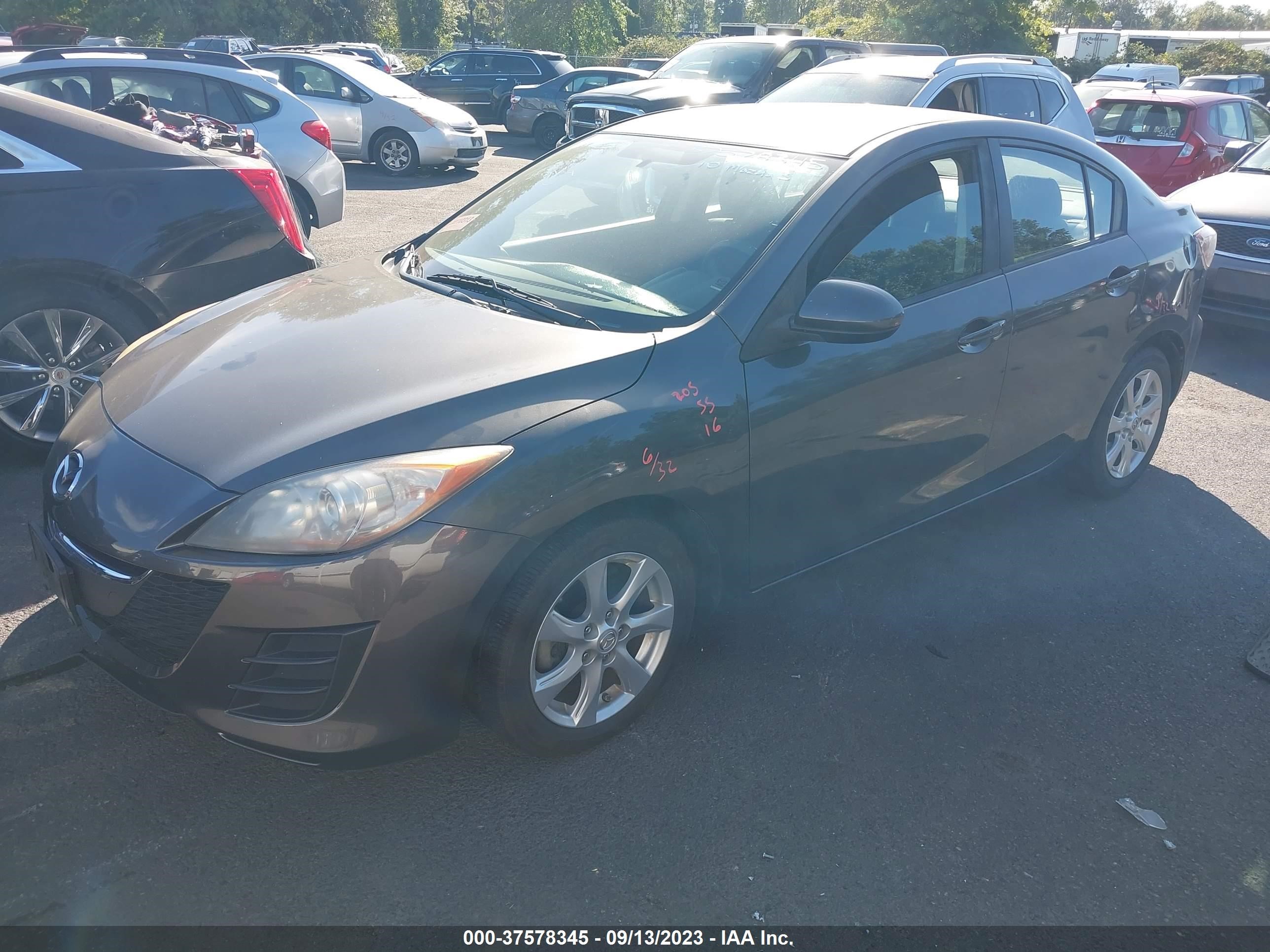 Photo 1 VIN: JM1BL1SG2A1133287 - MAZDA 3 