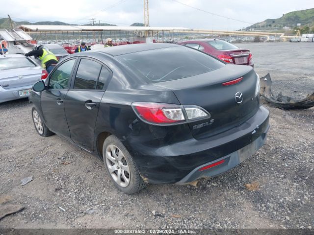 Photo 2 VIN: JM1BL1SG2A1261562 - MAZDA MAZDA3 