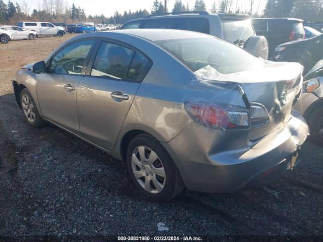 Photo 2 VIN: JM1BL1SG2A1283948 - MAZDA MAZDA3 