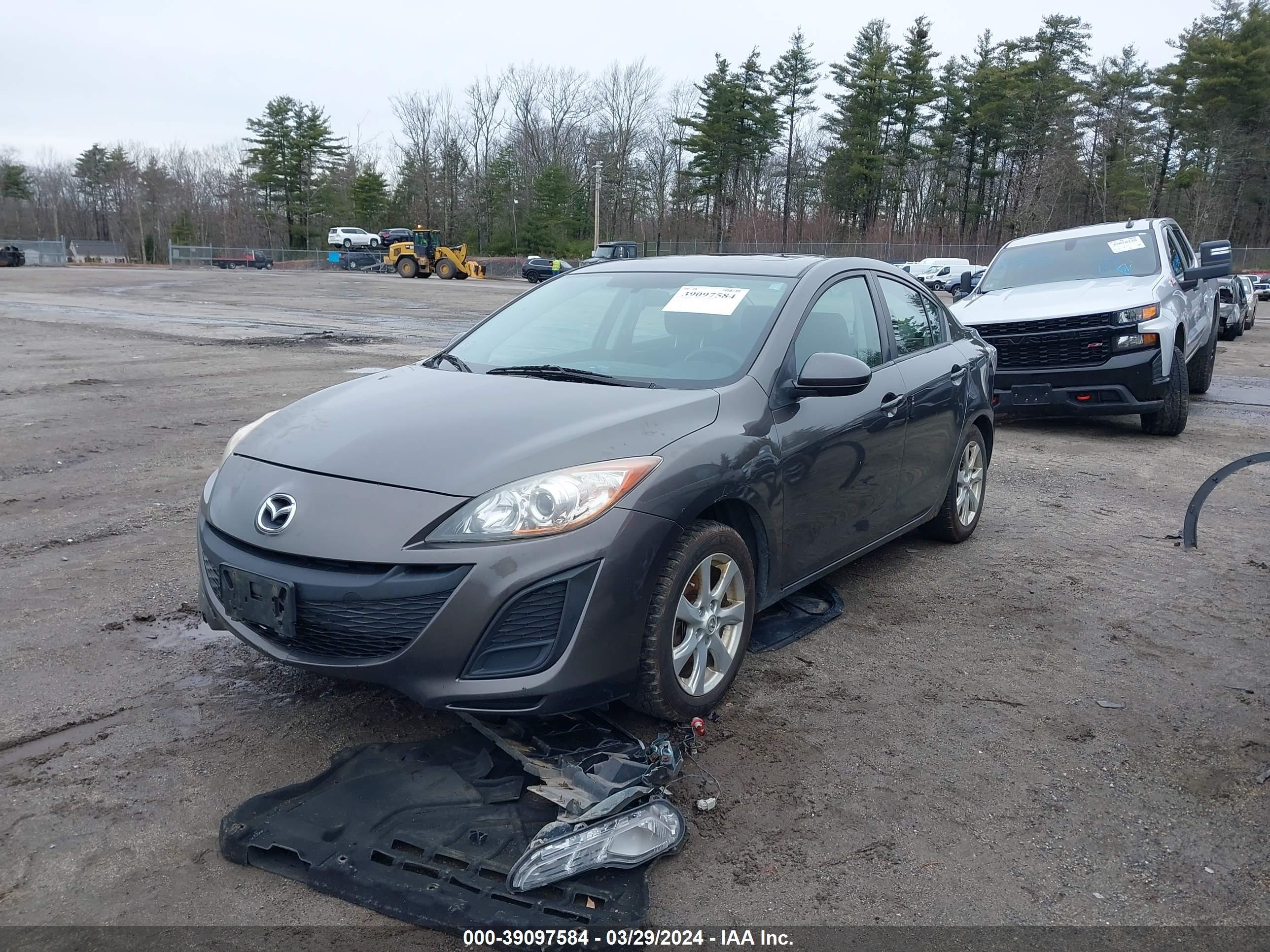 Photo 1 VIN: JM1BL1SG2A1302739 - MAZDA 3 