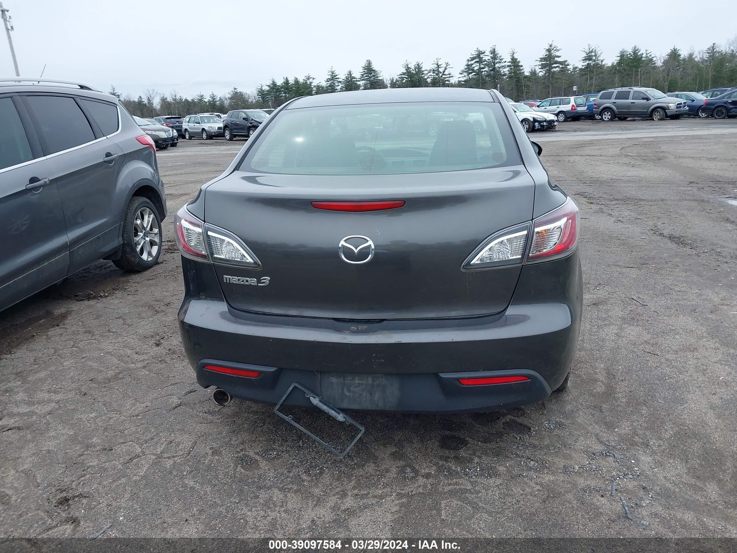 Photo 11 VIN: JM1BL1SG2A1302739 - MAZDA 3 