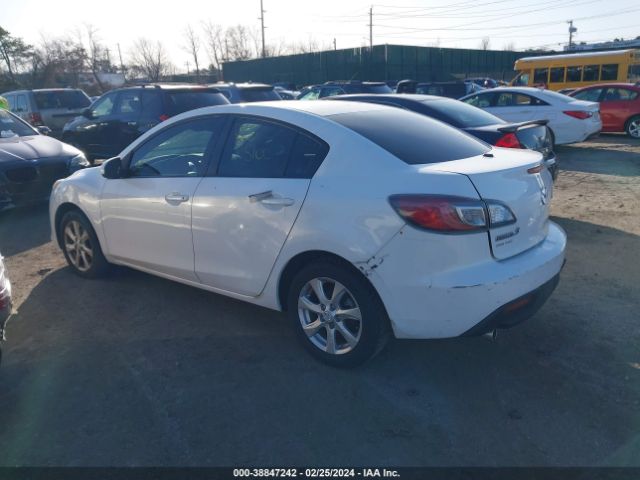 Photo 2 VIN: JM1BL1SG3A1166203 - MAZDA MAZDA3 