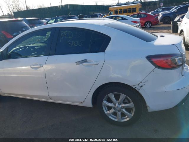 Photo 5 VIN: JM1BL1SG3A1166203 - MAZDA MAZDA3 