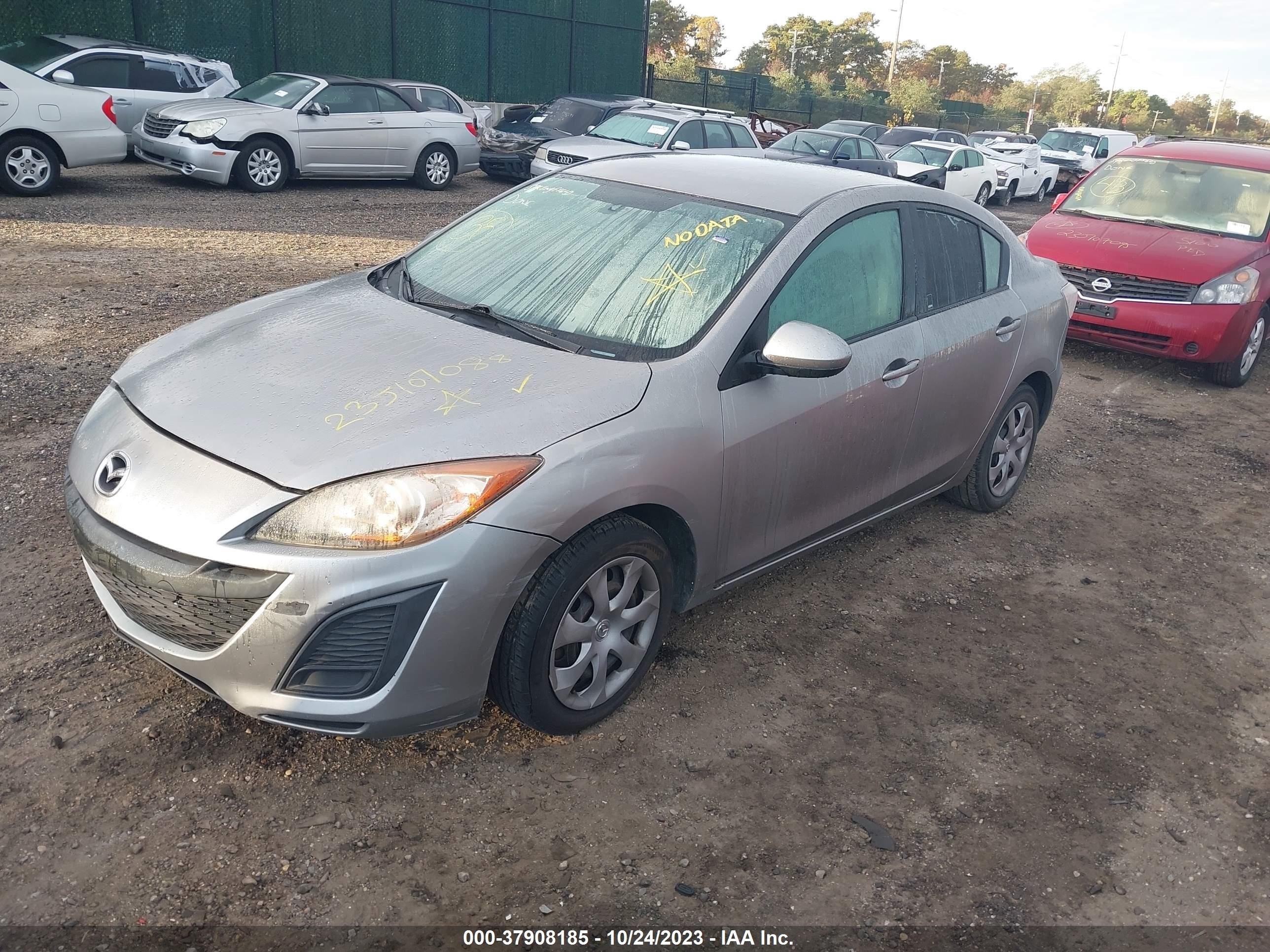 Photo 1 VIN: JM1BL1SG3A1268097 - MAZDA 3 