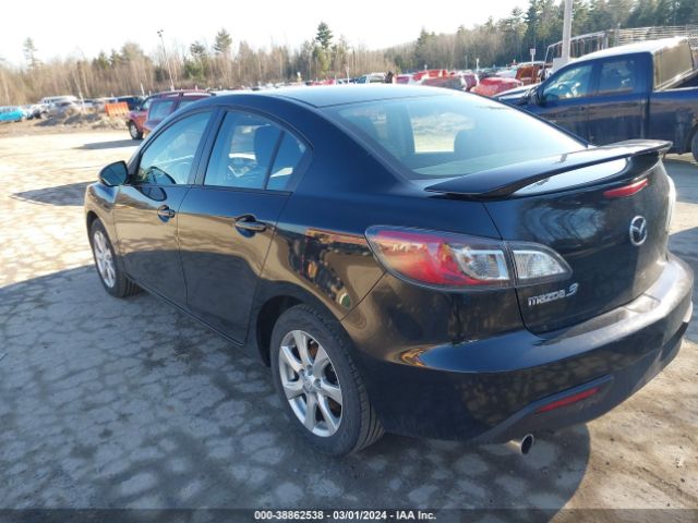 Photo 2 VIN: JM1BL1SG5A1153775 - MAZDA MAZDA3 