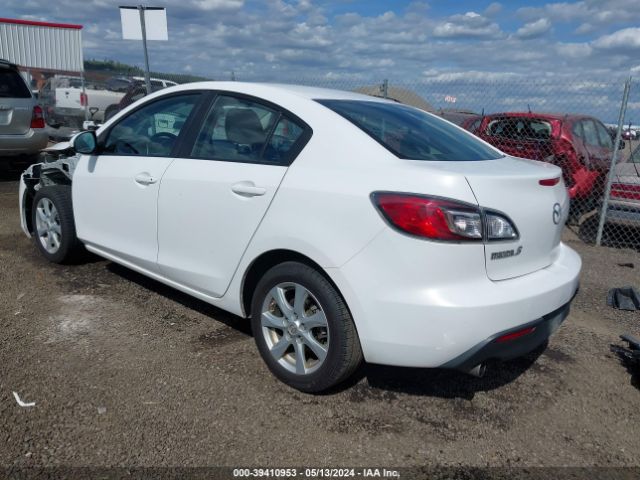 Photo 2 VIN: JM1BL1SG5A1311144 - MAZDA MAZDA3 