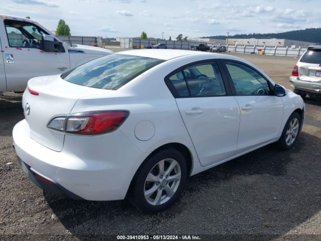 Photo 3 VIN: JM1BL1SG5A1311144 - MAZDA MAZDA3 