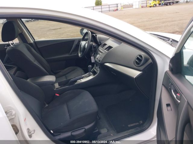 Photo 4 VIN: JM1BL1SG5A1311144 - MAZDA MAZDA3 