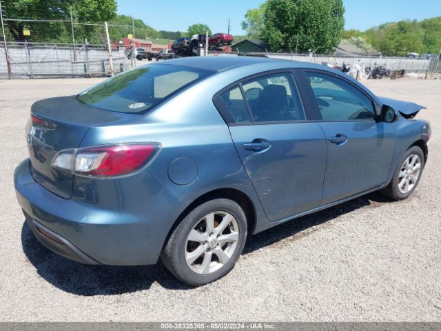 Photo 3 VIN: JM1BL1SG7A1229027 - MAZDA MAZDA3 