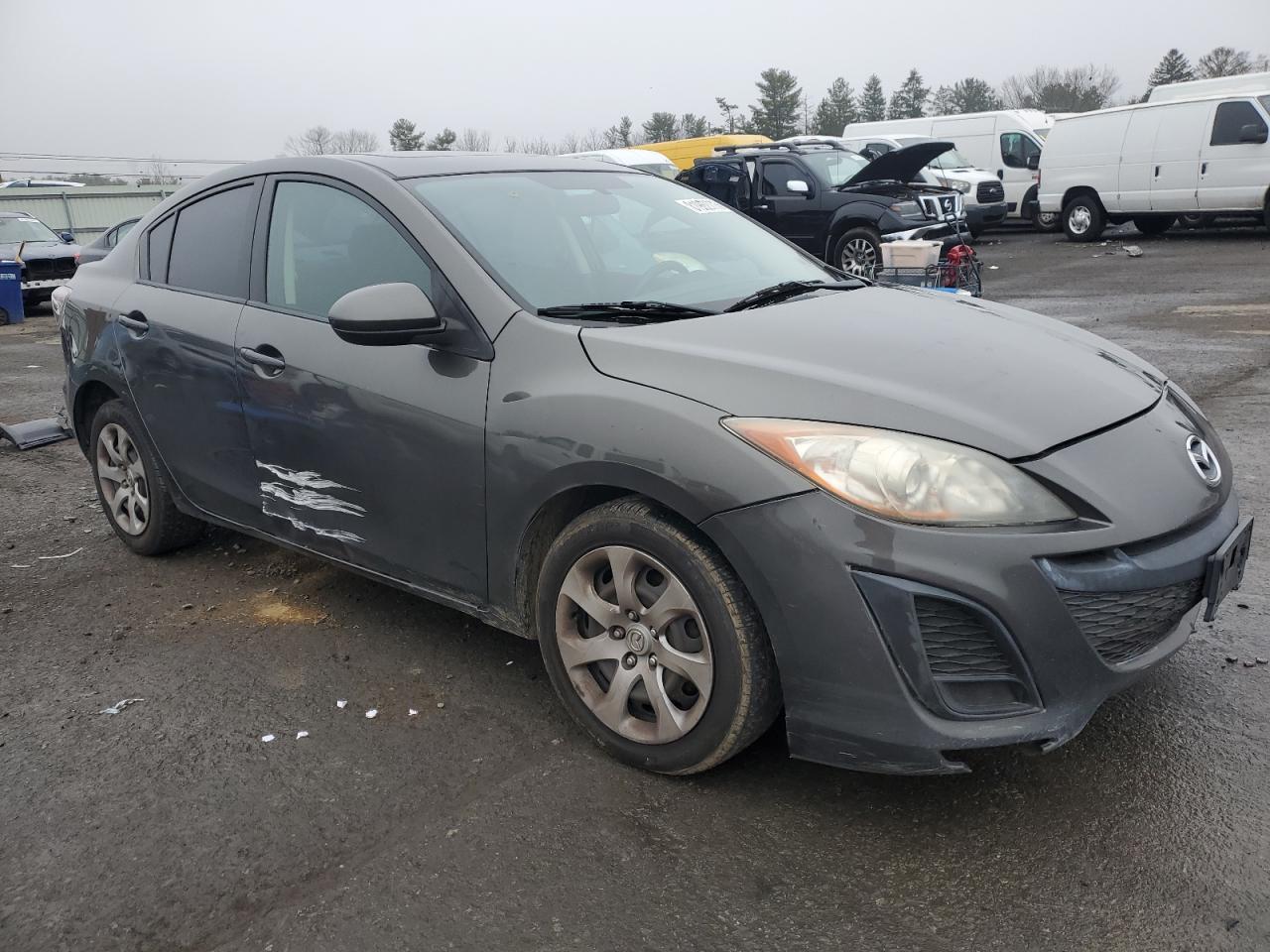 Photo 3 VIN: JM1BL1SG7A1249021 - MAZDA 3 