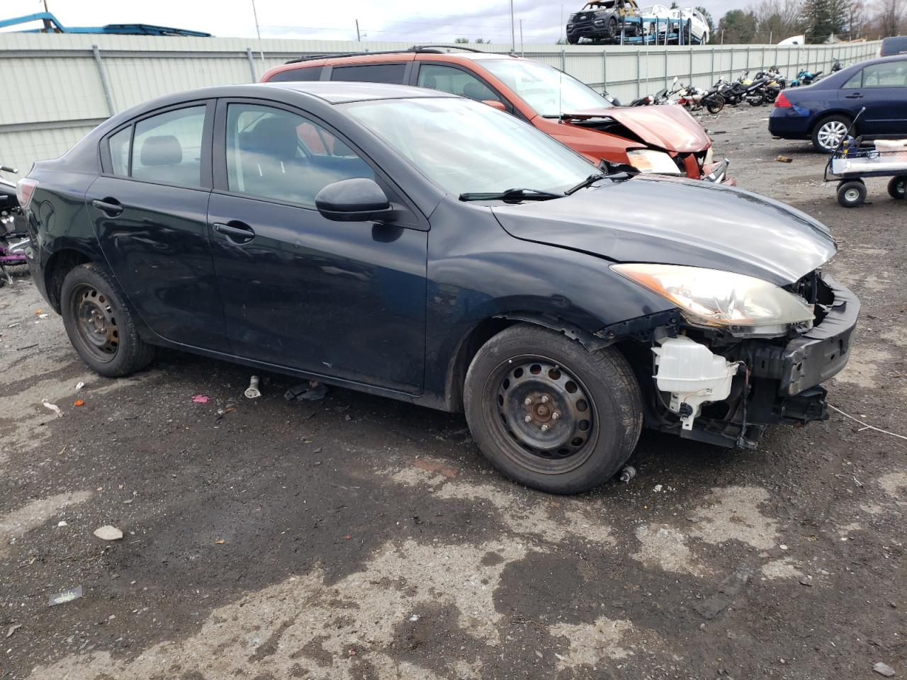 Photo 3 VIN: JM1BL1SG7A1345134 - MAZDA 3 