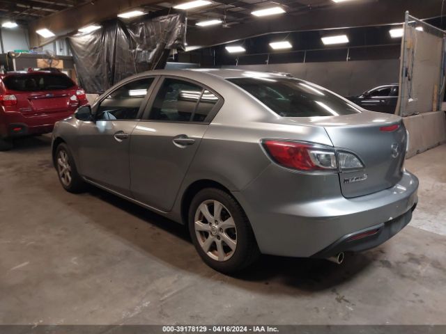 Photo 2 VIN: JM1BL1SGXA1292283 - MAZDA MAZDA3 