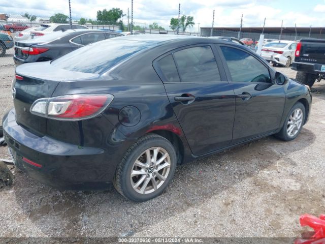 Photo 3 VIN: JM1BL1TF0D1776652 - MAZDA MAZDA3 