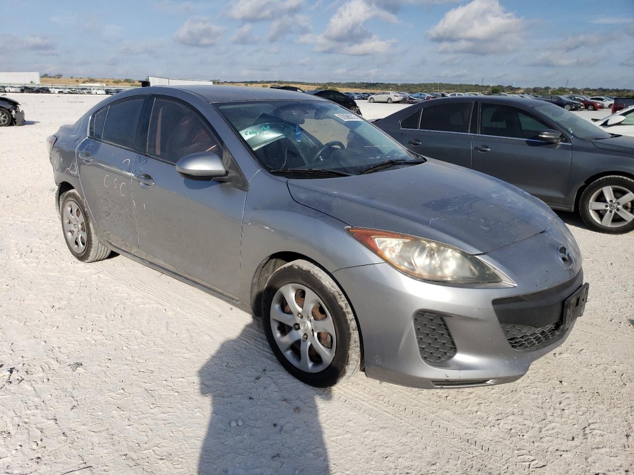 Photo 3 VIN: JM1BL1TF0D1844559 - MAZDA 3 