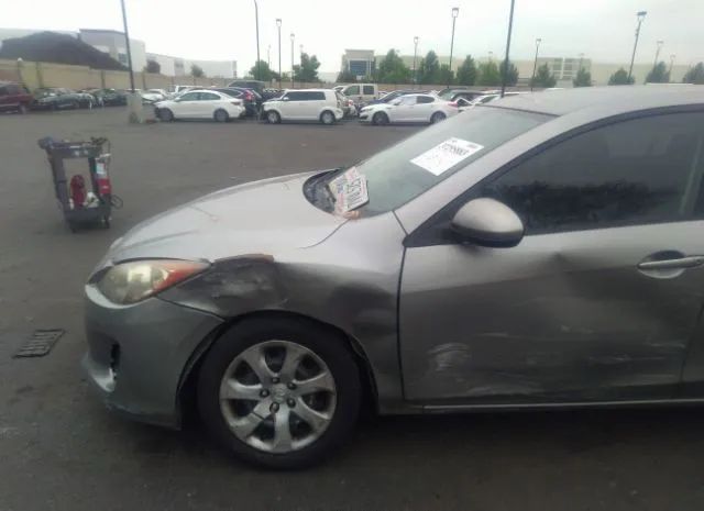 Photo 5 VIN: JM1BL1TF1D1713589 - MAZDA MAZDA3 