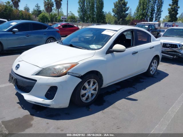 Photo 1 VIN: JM1BL1TF2D1783313 - MAZDA MAZDA3 