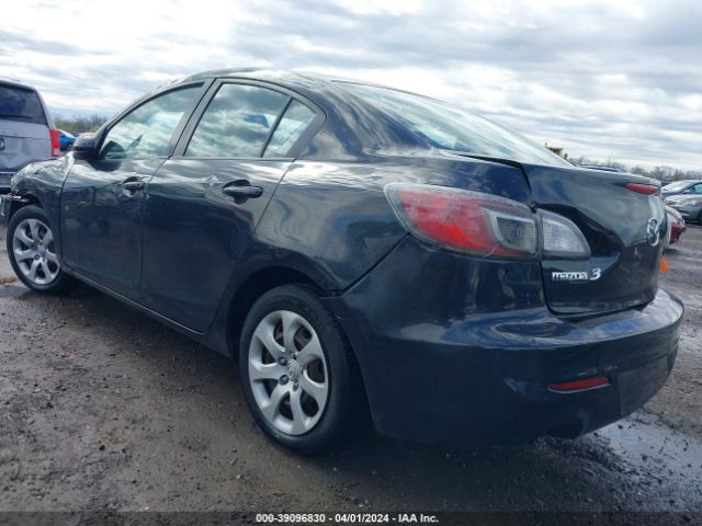 Photo 2 VIN: JM1BL1TF3D1753026 - MAZDA MAZDA3 