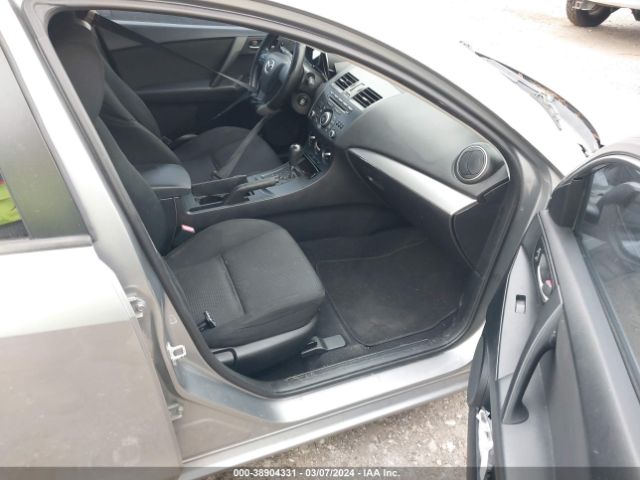 Photo 4 VIN: JM1BL1TF3D1817310 - MAZDA MAZDA3 