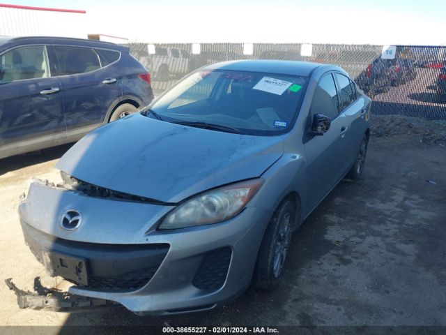 Photo 1 VIN: JM1BL1TF5D1799277 - MAZDA MAZDA3 