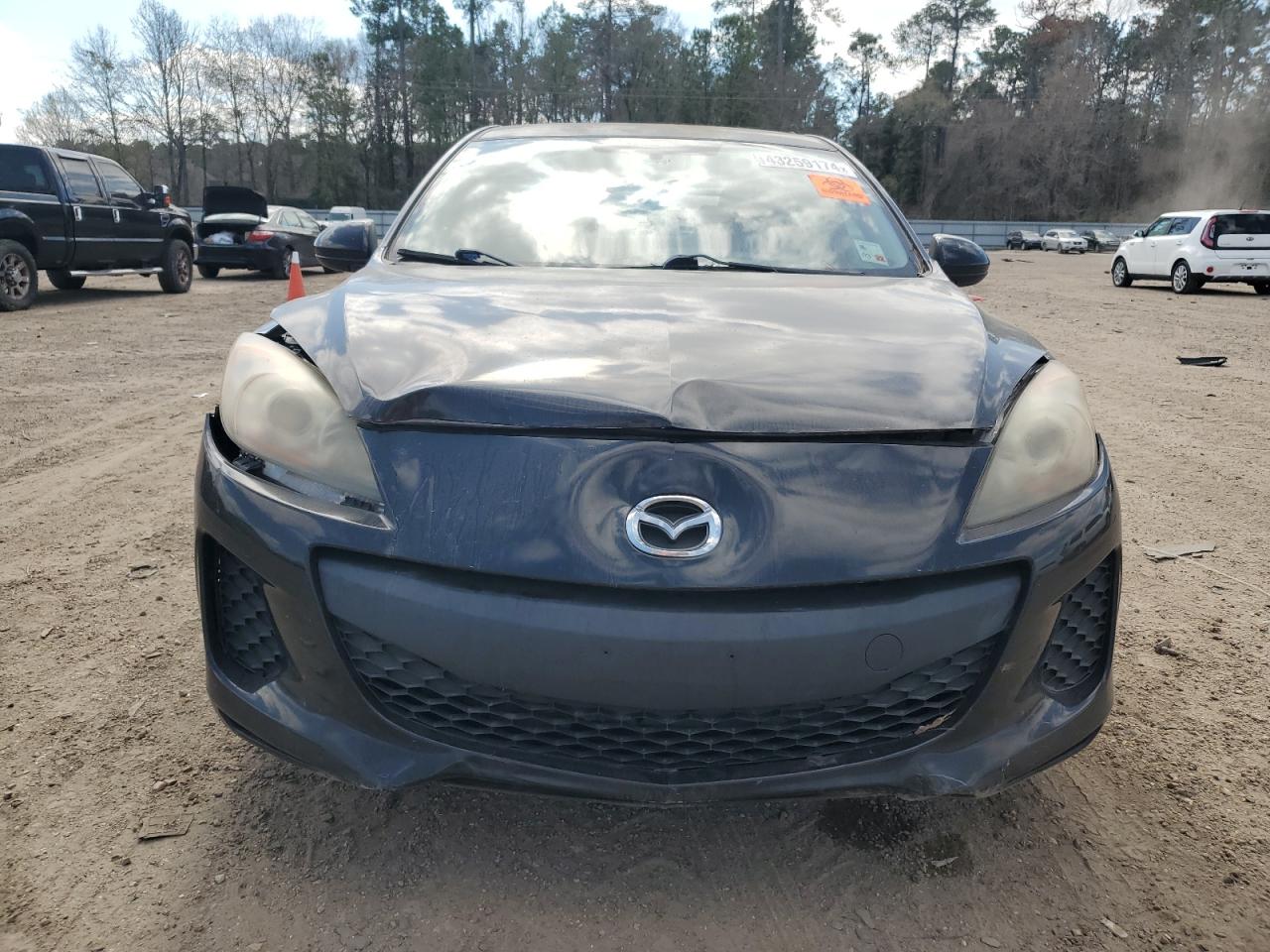 Photo 4 VIN: JM1BL1TF7D1708185 - MAZDA 3 