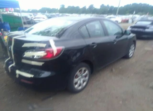 Photo 3 VIN: JM1BL1TF7D1801529 - MAZDA MAZDA3 