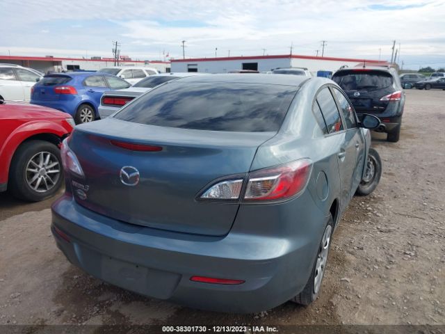 Photo 3 VIN: JM1BL1TF8D1745570 - MAZDA MAZDA3 