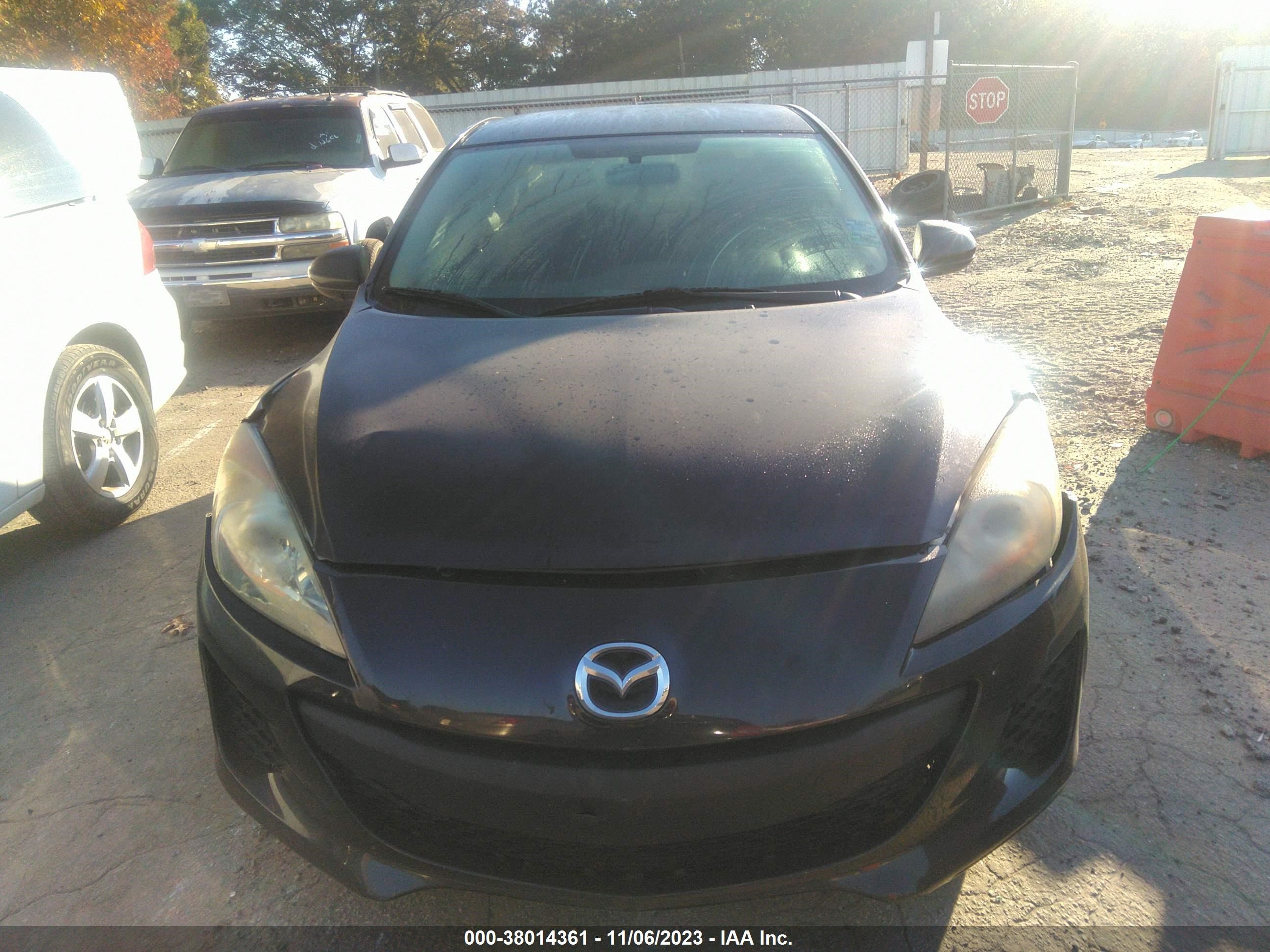 Photo 5 VIN: JM1BL1TF8D1766287 - MAZDA 3 