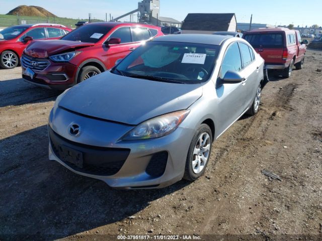 Photo 1 VIN: JM1BL1TFXD1829101 - MAZDA MAZDA3 