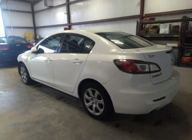 Photo 2 VIN: JM1BL1TG0D1769712 - MAZDA MAZDA3 