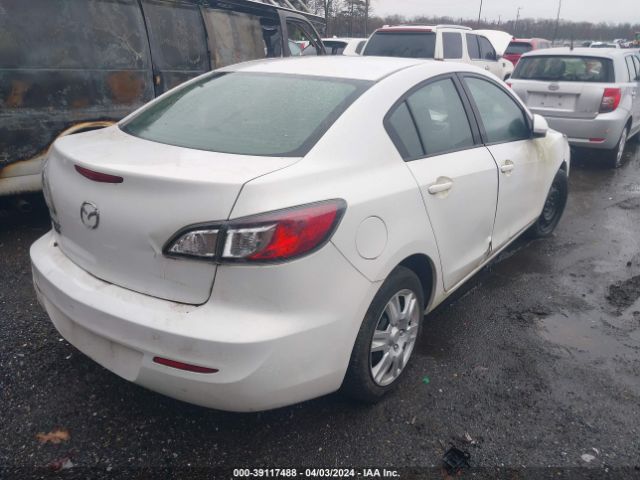 Photo 3 VIN: JM1BL1TG2D1851103 - MAZDA MAZDA3 