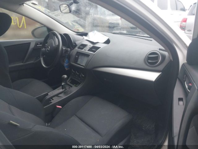 Photo 4 VIN: JM1BL1TG2D1851103 - MAZDA MAZDA3 