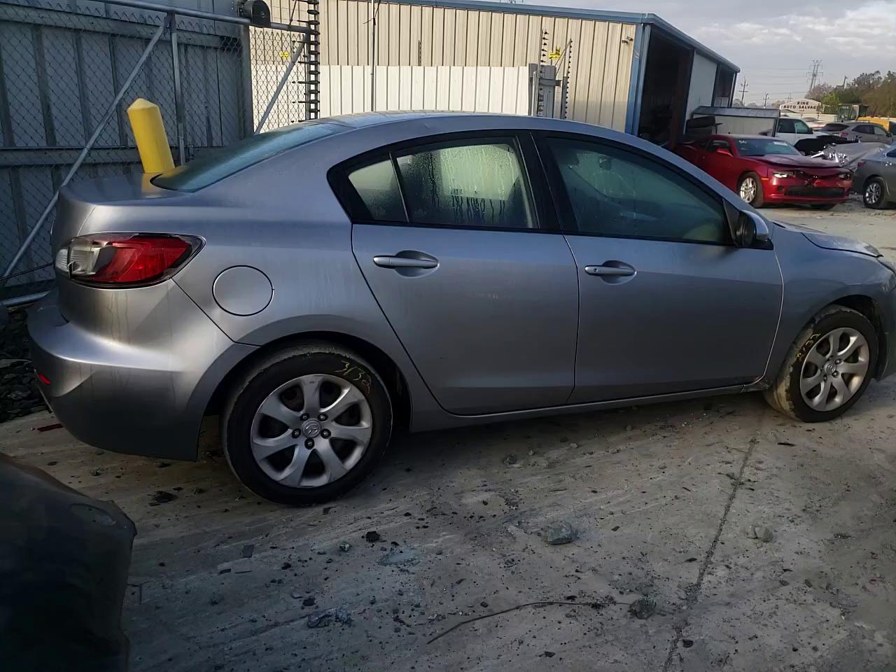 Photo 10 VIN: JM1BL1TG6D1725200 - MAZDA 3 I 