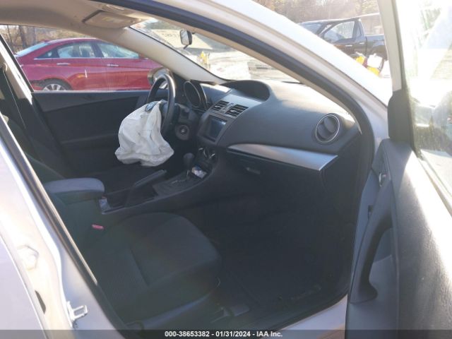 Photo 4 VIN: JM1BL1TG6D1835406 - MAZDA MAZDA3 