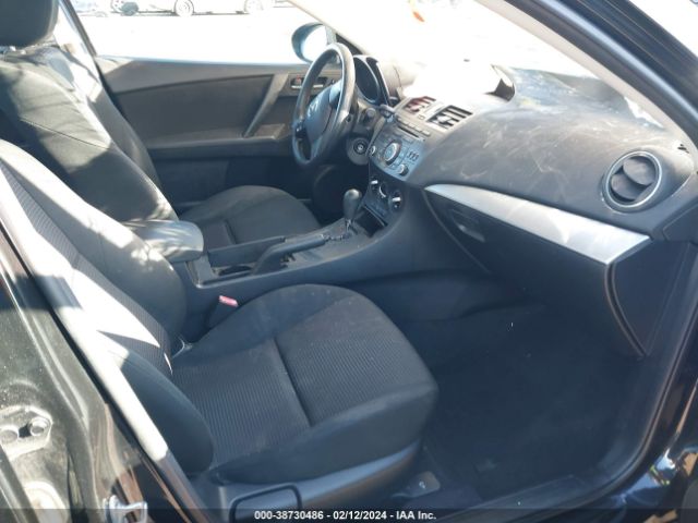 Photo 4 VIN: JM1BL1TG7D1797622 - MAZDA MAZDA3 