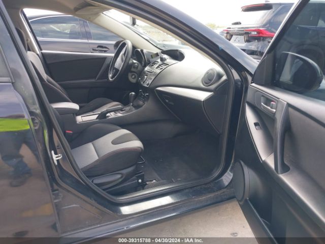 Photo 4 VIN: JM1BL1TG8D1716336 - MAZDA MAZDA3 