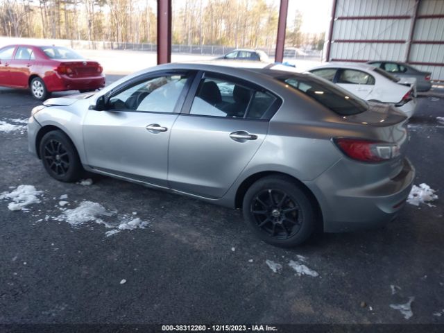 Photo 2 VIN: JM1BL1TG9D1823024 - MAZDA 3 